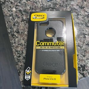 Never used IPhone 5 Otterbox commuter case